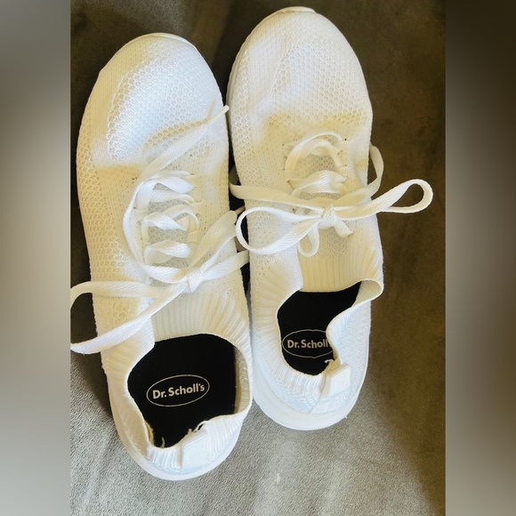 Dr Scholl’S tennis color white size 7 , comfortable and feel lighter - Picture 3 of 7